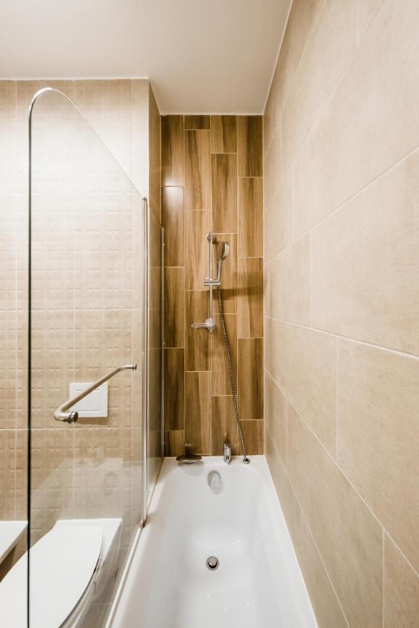 Apartament 1minus1 - Self Check-in & Free Parking